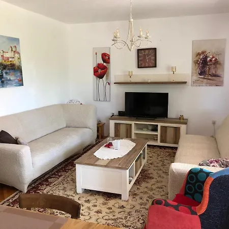 Emili 빌라 포수셰