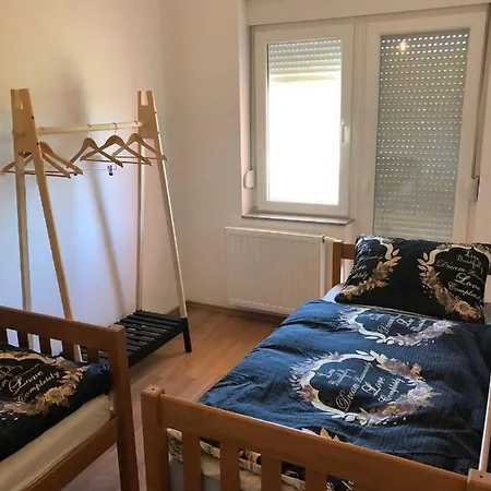 빌라 Emili 포수셰